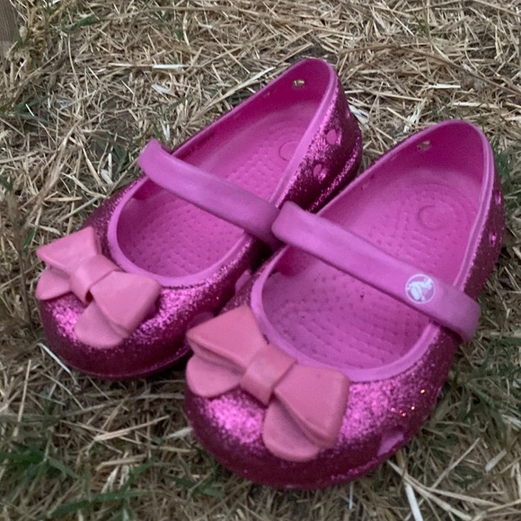 CROCS Other - Crocs Glitter Pink Mary Jane size Toddler 6